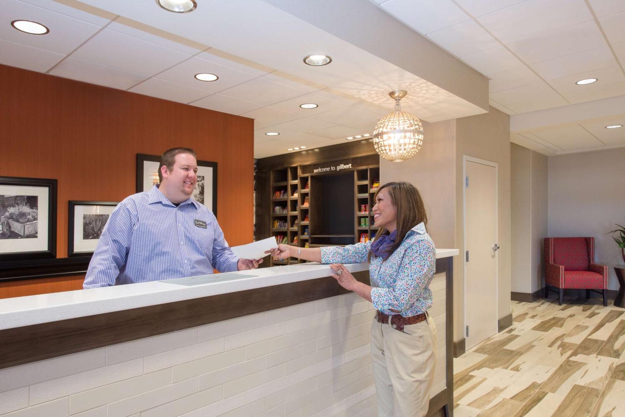Hampton Inn & Suites Phoenix - East Mesa In Gilbert Ngoại thất bức ảnh